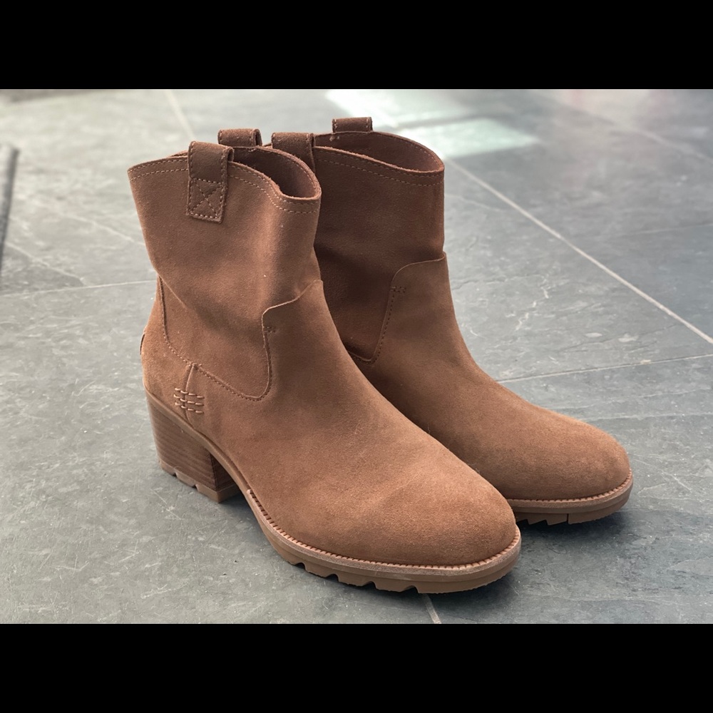 Sorel waterproof boots